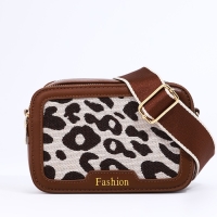 Сумка кросс-боди на молнии, цвет коричневый Сумка кросс-боди на молнии, цвет коричневый