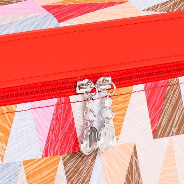 Шкатулка кожзам с зеркалом Шкатулка кожзам с зеркалом "Треугольники. Алый" н-р 3 шт 18х10х12,5 21х13х15,5 23х15х18,5 см