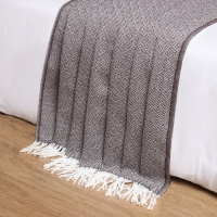 Плед Валенсия 140х200см, 155S/MARE, цв.бел/кастор, хл50%, пэ30%, пан20% Плед Валенсия 140х200см, 155S/MARE, цв.бел/кастор, хл50%, пэ30%, пан20%