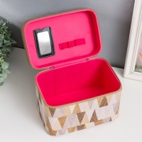 Шкатулка кожзам с зеркалом "Треугольники. Беж" н-р 3 шт 18х10х12,5 21х13х15,5 23х15х18,5 см Шкатулка кожзам с зеркалом "Треугольники. Беж" н-р 3 шт 18х10х12,5 21х13х15,5 23х15х18,5 см