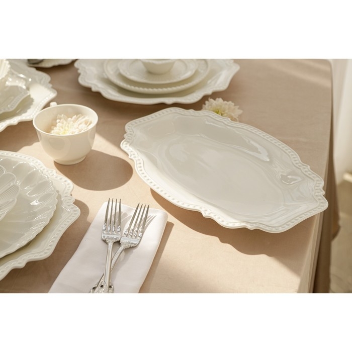 Блюдо фарфоровое овальное Magistro &laquo;Сюита&raquo;, 35,5&times;23,5 см, цвет белый