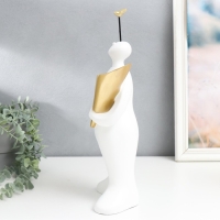 Сувенир полистоун подставка "Человек с птицей на голове" белый 16х38 см Сувенир полистоун подставка "Человек с птицей на голове" белый 16х38 см