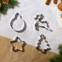 Набор кондитерский &laquo;Новогодние сладости&raquo;, формы для печенья 4 шт, лопатка 1 шт