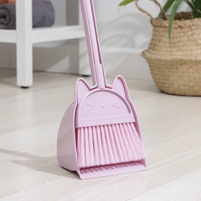Щётка для пола Доляна «Китти»: щётка 14×50 см, совок 16×13×38 см, цвет розовый Щётка для пола Доляна «Китти»: щётка 14×50 см, совок 16×13×38 см, цвет розовый
