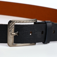 Ремень мужской, ширина 3,5 см, винт, пряжка металл, цвет чёрный Ремень мужской, ширина 3,5 см, винт, пряжка металл, цвет чёрный