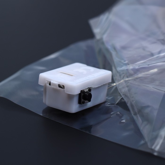 Плёнка для цветов упаковочная, с гирляндой, «Сияние звёзд», 60 х 60 см Плёнка для цветов упаковочная, с гирляндой, «Сияние звёзд», 60 х 60 см