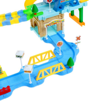 Железная дорога &laquo;Парк развлечений&raquo;, световые и звуковые эффекты, работает от батареек