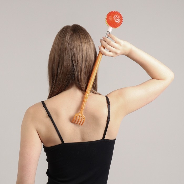 Массажёр - чесалка «Мячик», двусторонний, цвет МИКС Массажёр - чесалка «Мячик», двусторонний, цвет МИКС