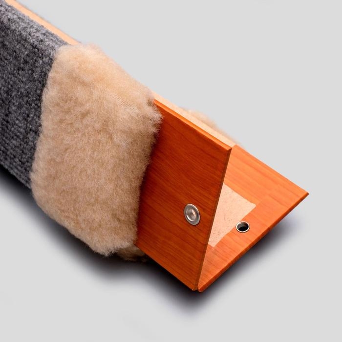 Когтеточка ковролиновая угловая, малая 45x10 см микс цветов Когтеточка ковролиновая угловая, малая 45x10 см микс цветов