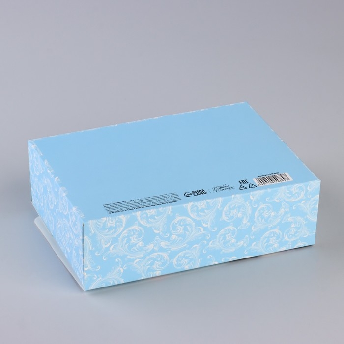 Коробка новогодняя складная &laquo;Дед Мороз и Снегурочка&raquo; 16.5 х 12.5 х 5 см, Новый год