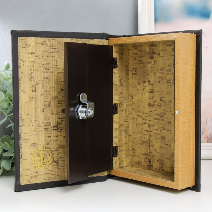 Сейф-книга дерево кожзам, зеркало Сейф-книга дерево кожзам, зеркало "Геометрия" 24х16х5 см