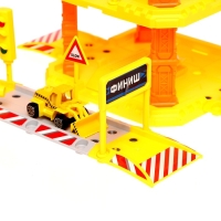 Парковка &laquo;Большая стройка&raquo;, с металлическими машинкой и вертолётом