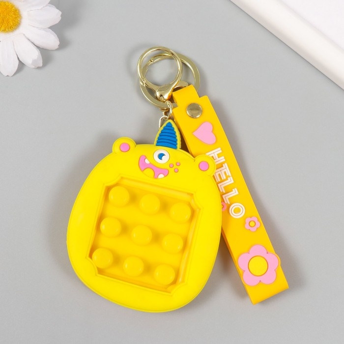 Брелок резина с карабином, ремешком антистресс+лабиринт Брелок резина с карабином, ремешком антистресс+лабиринт "Чудик" МИКС 1,5х7х9,5 см