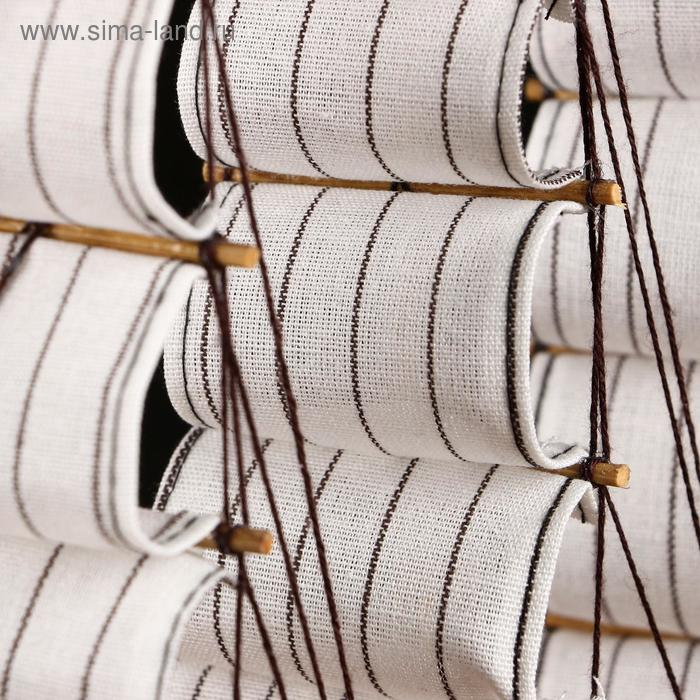 Корабль "Медуза" трехмачтовый с белыми парусами, белые борта с полосками,  33*7*32см