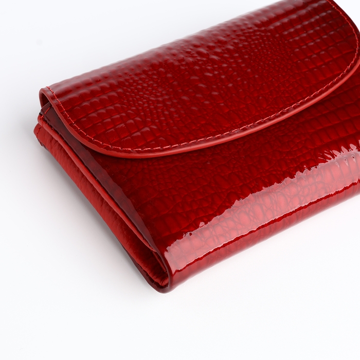 Кошелёк женский на магните, цвет красный
