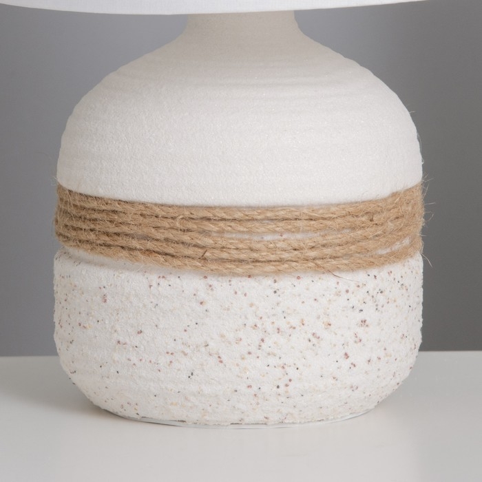 Лампа настольная Лампа настольная "Зелия" 1х40Вт Е14 белый 20х20х30см