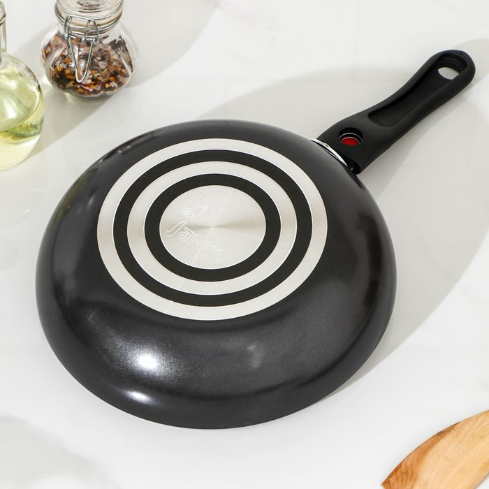 Сковорода Forever, d=22 см, съёмная ручка, стеклянная крышка, антипригарное покрытие, цвет чёрный Сковорода Forever, d=22 см, съёмная ручка, стеклянная крышка, антипригарное покрытие, цвет чёрный