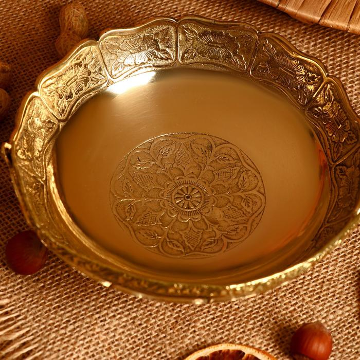 Блюдо латунь "Корзинка с сердечками" 15х15х5,5 см