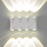 Светильник "Бисо" 8хLED 8Вт 4000К IP66 белый 19х4,5х8 см Светильник "Бисо" 8хLED 8Вт 4000К IP66 белый 19х4,5х8 см