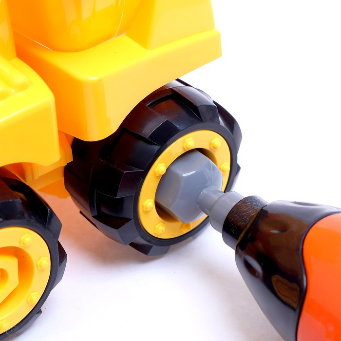 Конструктор &laquo;Грузовик&raquo; с электрическим шуруповёртом, 22 детали