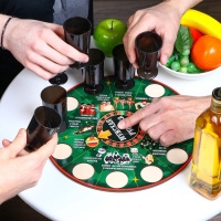 Настольная игра для мужской компании алкогольная "Пьяная рулетка", d-30 см Настольная игра для мужской компании алкогольная "Пьяная рулетка", d-30 см