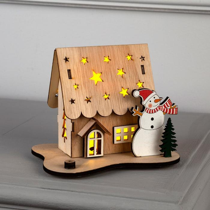 Светодиодная фигура &laquo;Дом со снеговиком&raquo; 11 &times; 15 &times; 3 см, дерево, батарейки LR41х3 (в комплекте), свечение тёплое белое