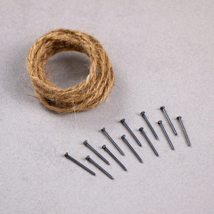 Подарочная коробка "Бандероль" деревянная с гвоздями и веревкой 20&times;16&times;15 см