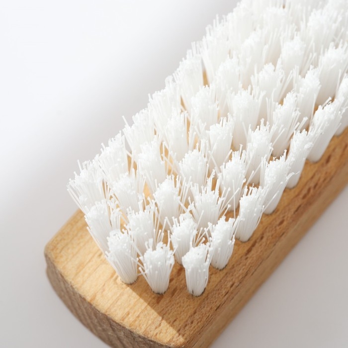 Щётка для одежды, 8&times;3,5 см, 44 пучка, искусственная щетина, цвет МИКС