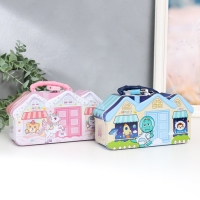 Копилка металл с замочком "Домик с жителями" МИКС 19х6,5х9,5 см Копилка металл с замочком "Домик с жителями" МИКС 19х6,5х9,5 см