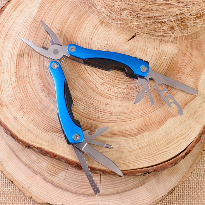 Мультитул 14в1 с плоскогубцами Мультитул 14в1 с плоскогубцами