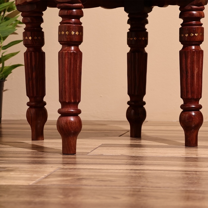 Столик кофейный 44х44х40 см, дерево шишам Столик кофейный 44х44х40 см, дерево шишам