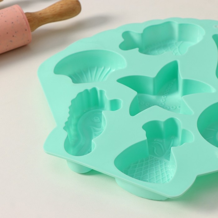 Форма для выпечки Доляна &laquo;Морские обитатели&raquo;, силикон, 26&times;24&times;2,5 см, 7 ячеек, цвет бирюзовый