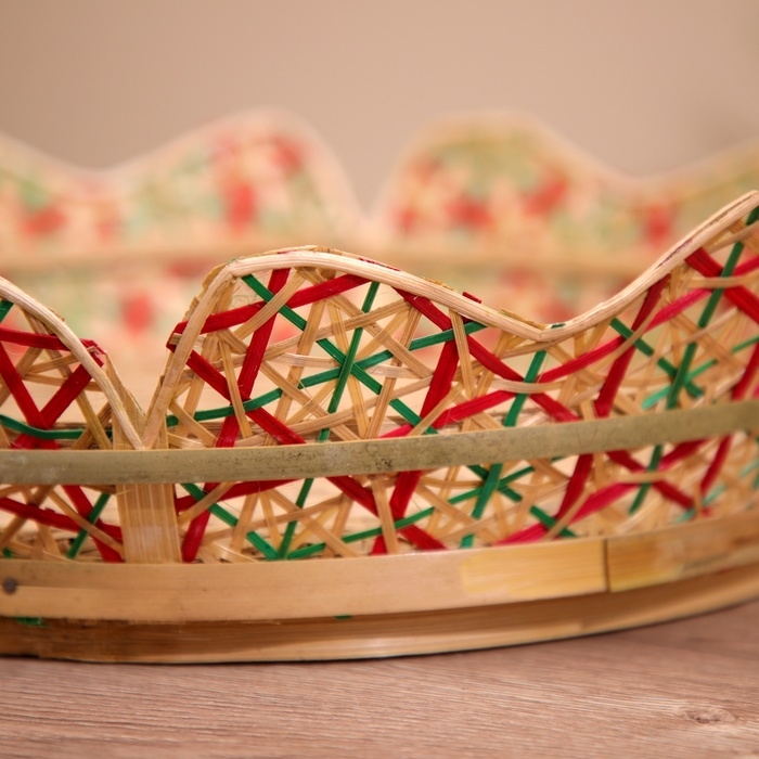 Корзинка плетёная, из бамбука 40х40х10 см