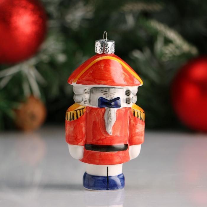 Ёлочная игрушка "Щелкунчик", фарфор,