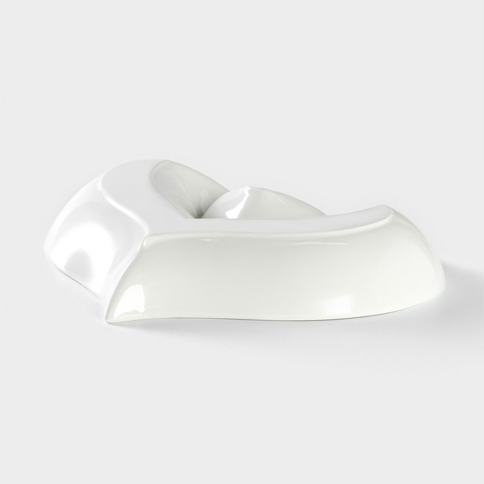 Блюдо керамическое с соусником &laquo;Сердце&raquo;, 28&times;22&times;4 см, цвет белый