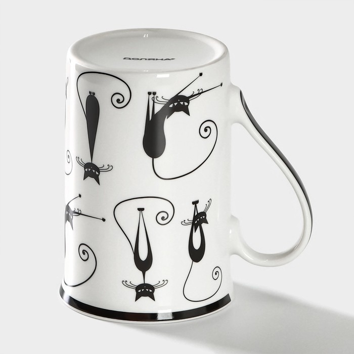 Кружка фарфоровая Доляна &laquo;Чёрный кот&raquo;, 300 мл, цвет белый