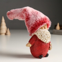 Сувенир полистоун "Дед Мороз в красном наряде и меховом колпаке, с сердцем" 6х10х23 см Сувенир полистоун "Дед Мороз в красном наряде и меховом колпаке, с сердцем" 6х10х23 см