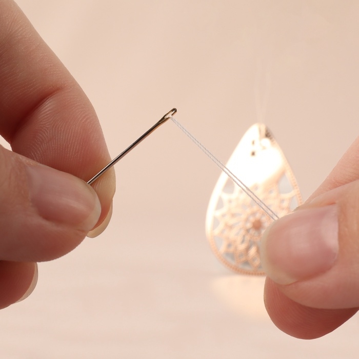 Нитковдеватель ажурный 6*2,8см бронзовый ТР