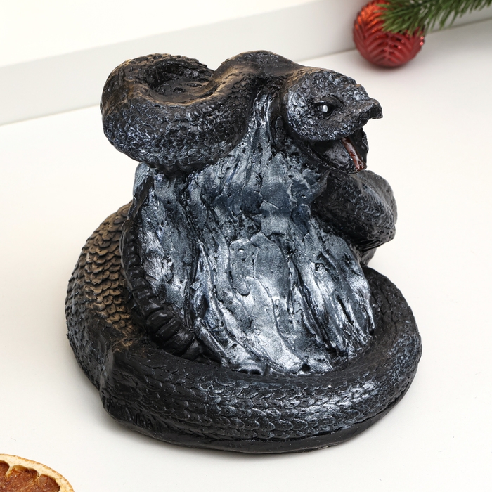 Фигура "Змея с травой" черная 18х16х15см