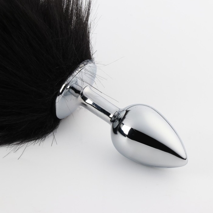 Анальная пробка с мехом Оки-Чпоки, втулка серебряная 28 мм, хвост 400 мм, чёрный