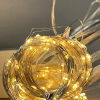 Гирлянда новогодняя штора  3 х 3 м золотая