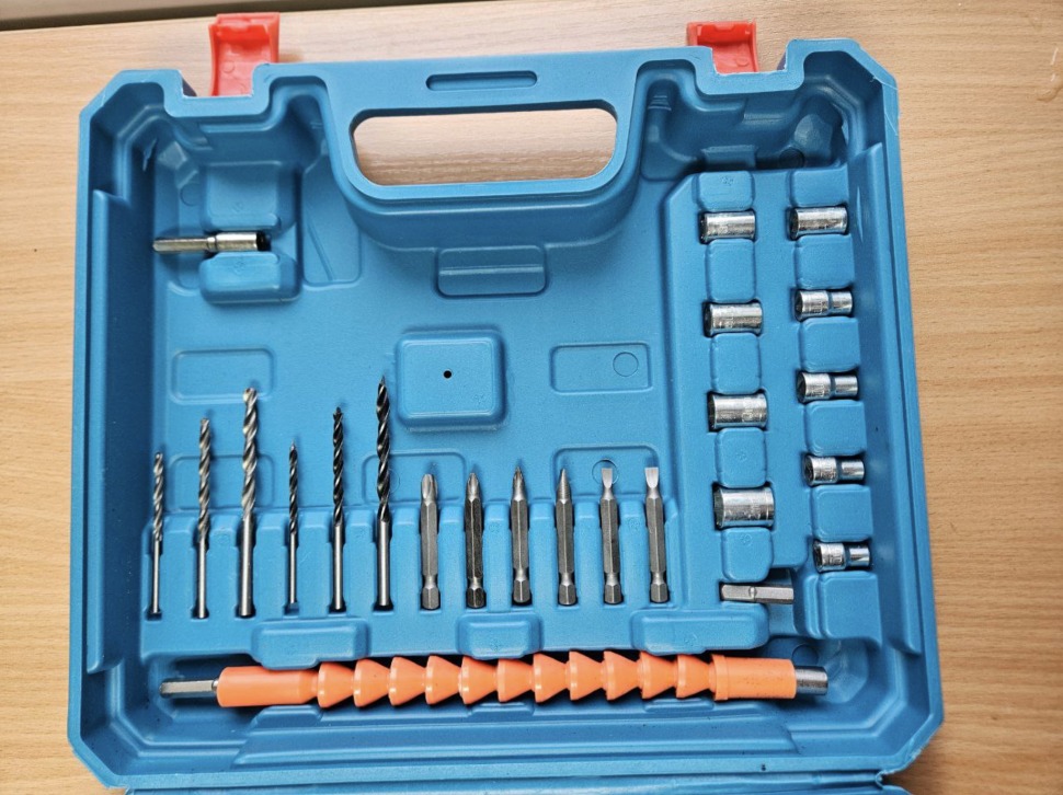 Дрель шуруповерт аккумуляторная 24V 2 акб