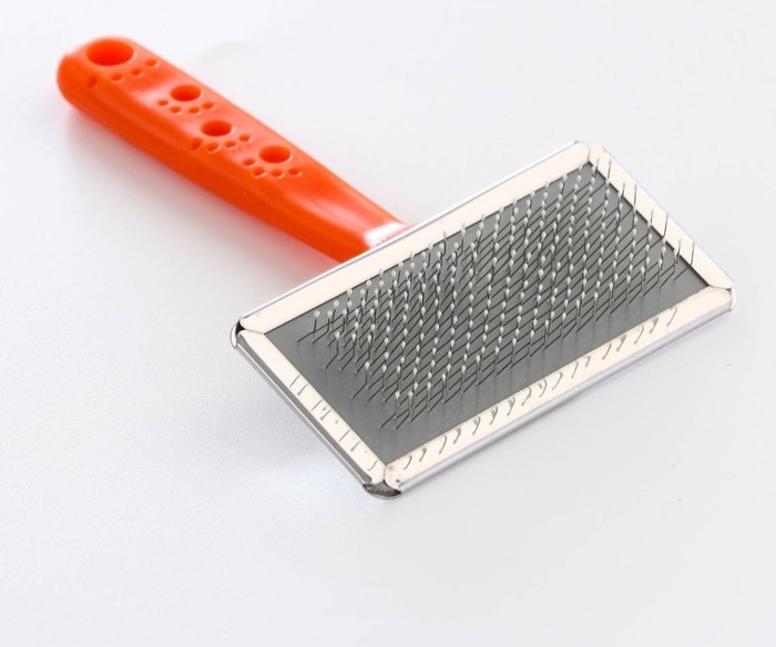 Пуходерка "Лапки" средняя с каплями, 9 х 12 см, оранжевая