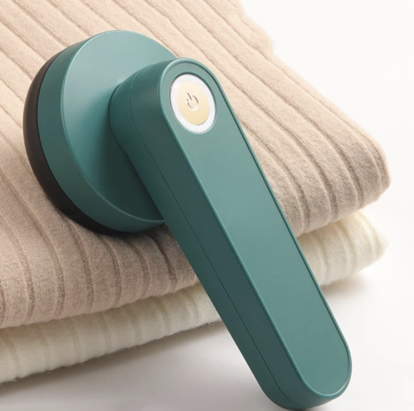 Машинка для удаления катышек на одежде