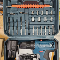 Шуруповерт аккумуляторный с набором бит Pro GSR 120-Li