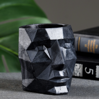 Кашпо - органайзер "Геометрическая голова" черное, 7,5х8,5х7см Кашпо - органайзер "Геометрическая голова" черное, 7,5х8,5х7см