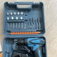 Шуруповерт 12V 2 акб