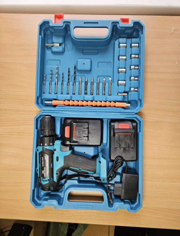 Дрель шуруповерт аккумуляторная 24V 2 акб